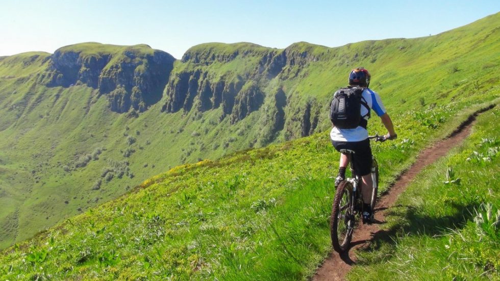 Découvrir le Cantal à vélo Les plus belles balades Sitecantal